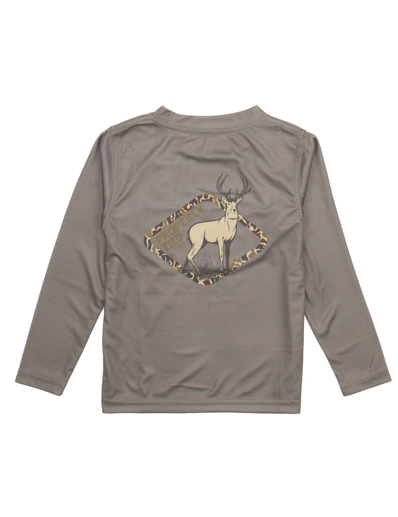 BOYS PERFORMANCE TEE LS WHITETAIL DEER TAN